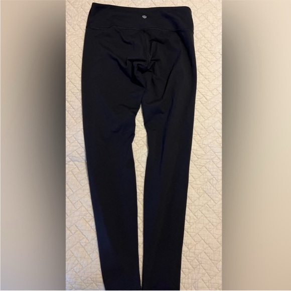 Lululemon Wunder Under Leggings - Picture 2 of 3